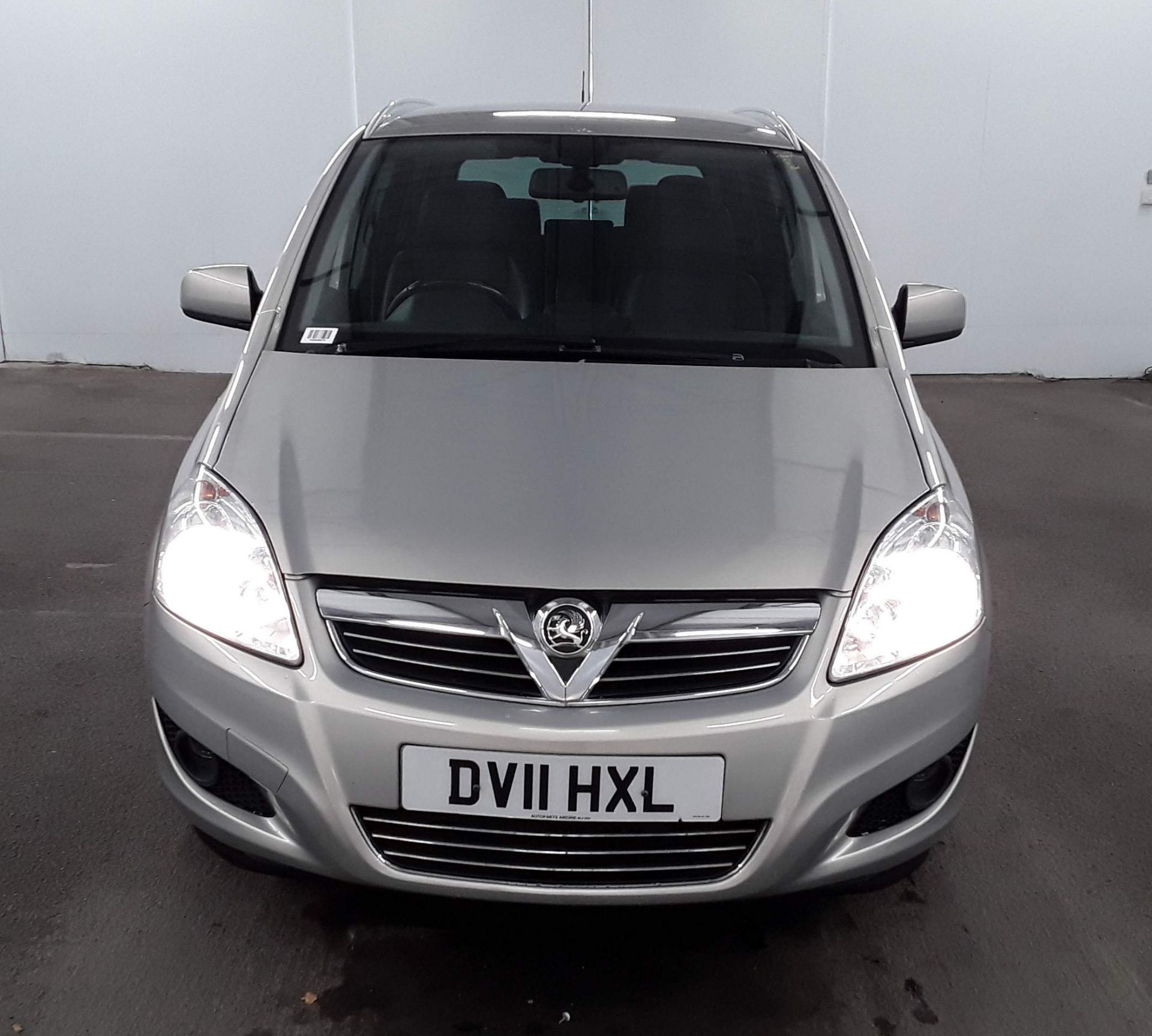 2011 Vauxhall Zafira 1.8 Design 5 Door MPV - CL505 - NO VAT ON THE HAMMER - Location: Corby - Image 10 of 12