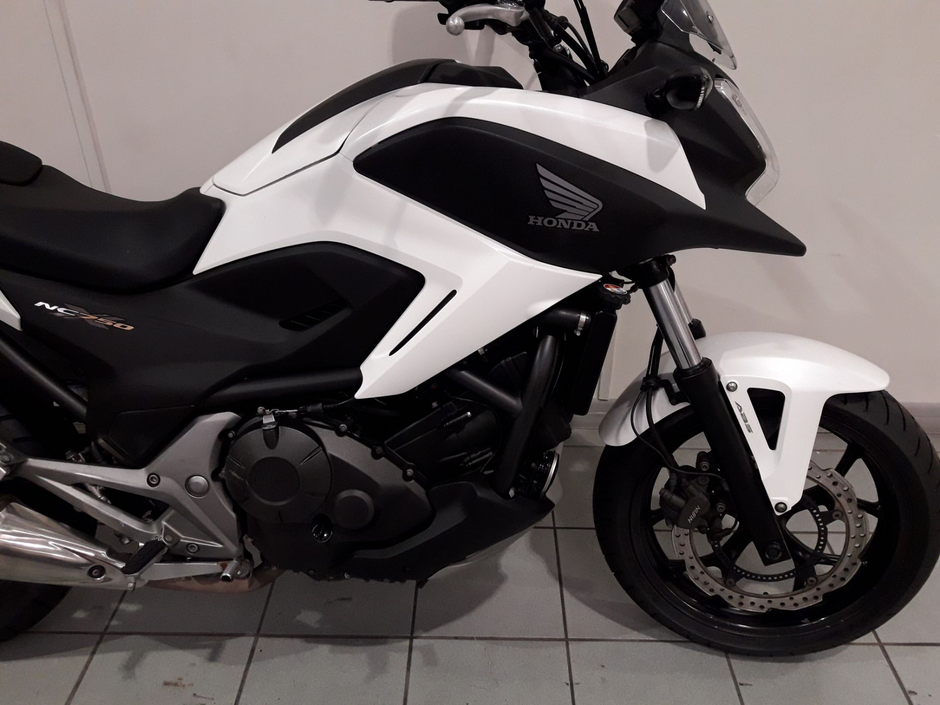 Honda NC750X in White - 65 Plate - 14133 Miles - 1 Owner - CLTBC - Location: Altrincham WA14 - Image 10 of 15