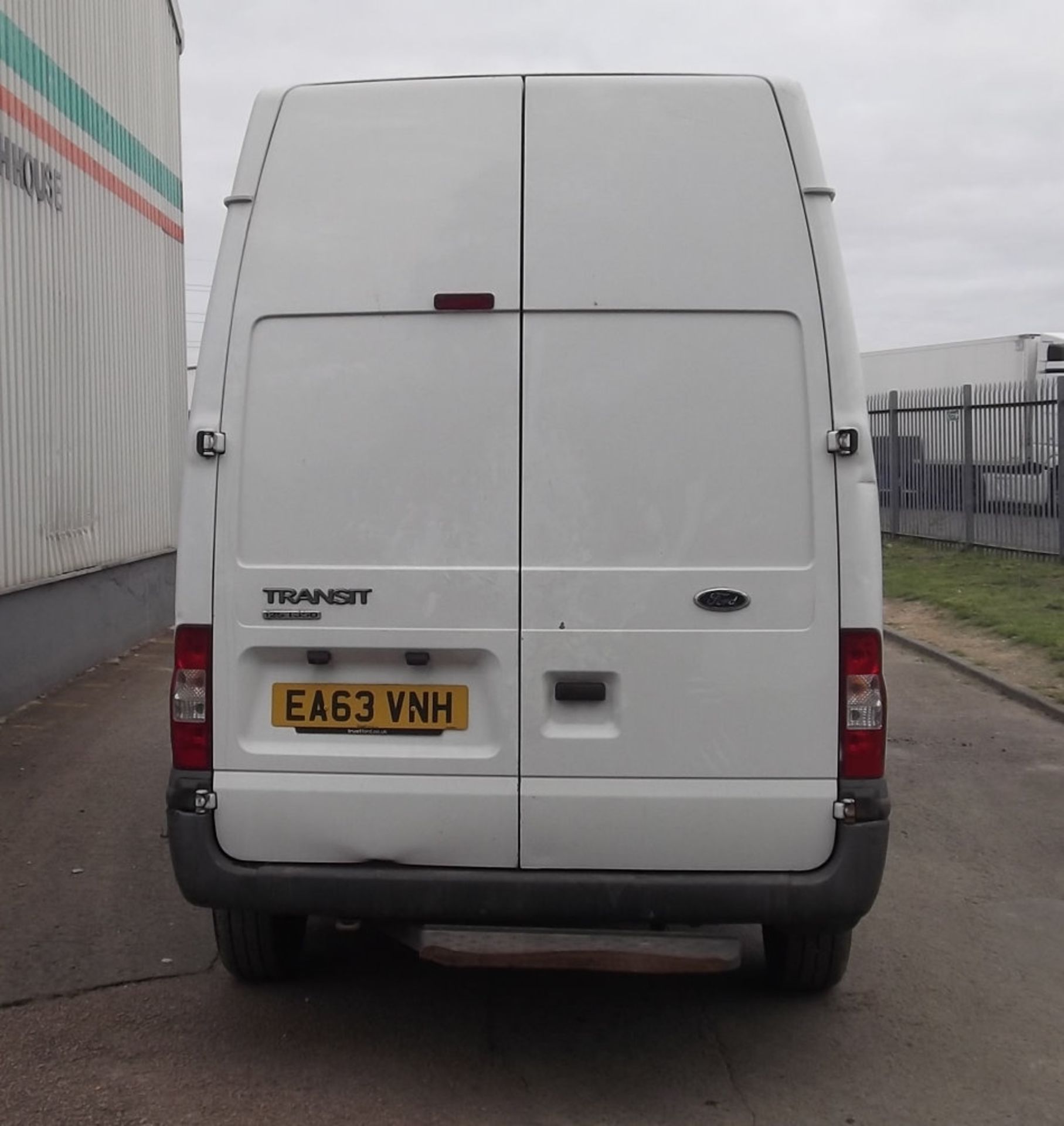 2013 Ford Transit 350 125 LWB MR Panel Van - CL505 - NO VAT ON THE HAMMER - Location: Corby, Northam - Image 7 of 8