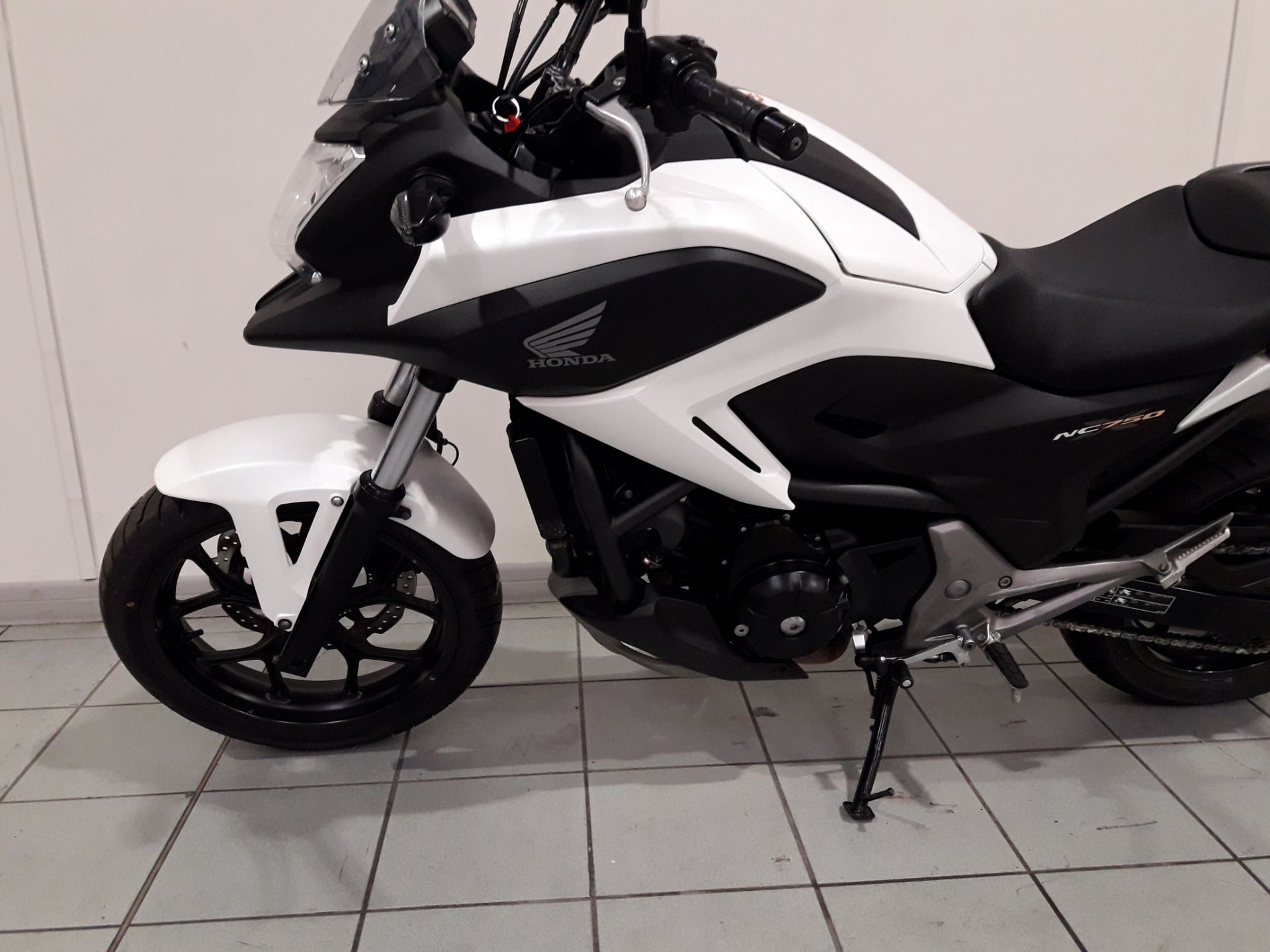 Honda NC750X in White - 65 Plate - 14133 Miles - 1 Owner - CLTBC - Location: Altrincham WA14 - Image 13 of 15