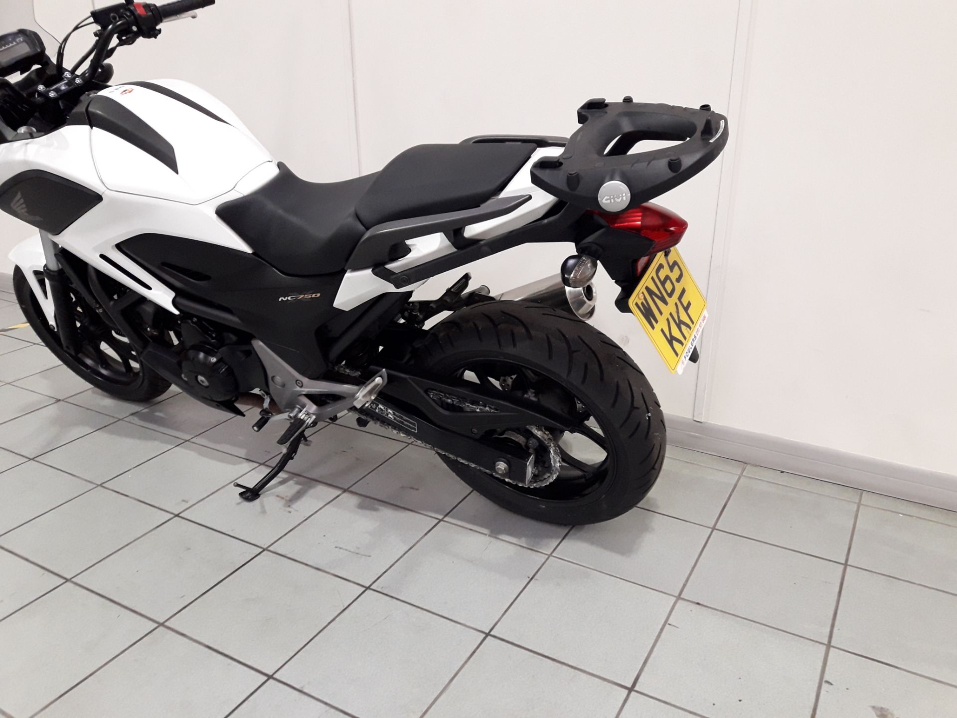 Honda NC750X in White - 65 Plate - 14133 Miles - 1 Owner - CLTBC - Location: Altrincham WA14 - Image 7 of 15