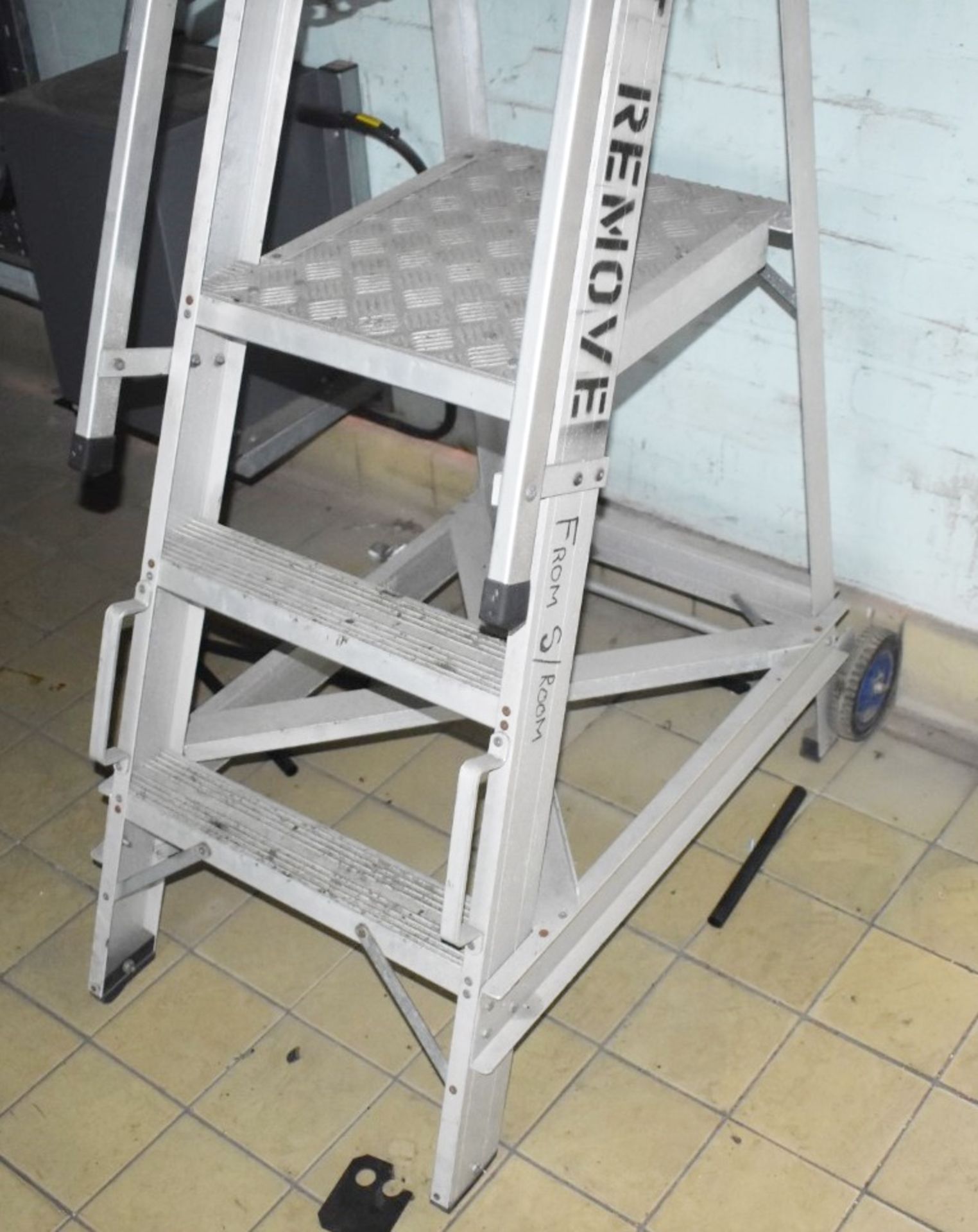 1 x Set of Small Step Ladders With Wheels and Hand Rails - Ref EP173 - CL451 - Location: Scunthorpe, - Image 3 of 3