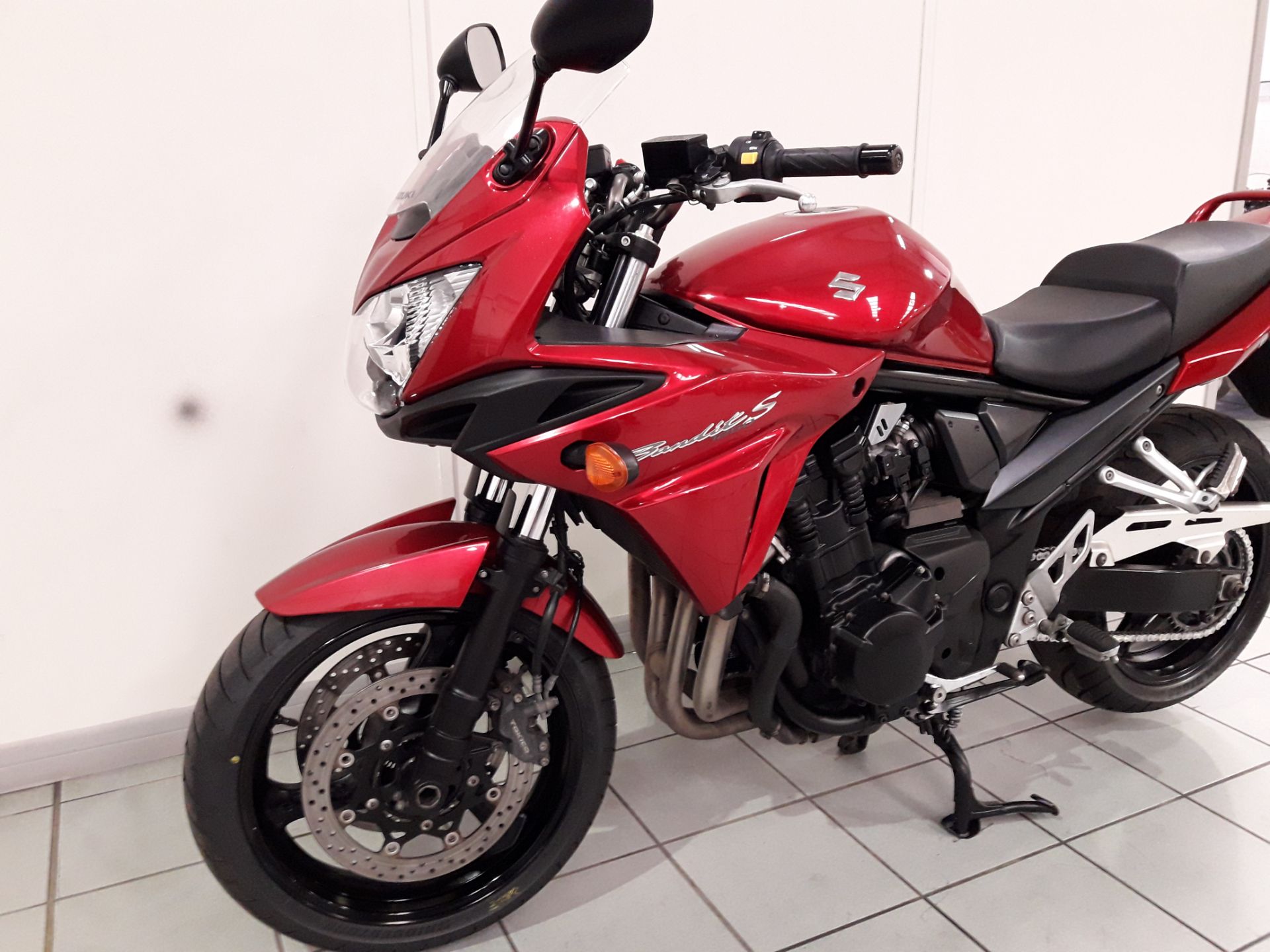 Suzuki Bandit 1250 S in Red - 65 Plate - 16808 Miles - 1 Owner - CLTBC - Location: Altrincham WA14 - Image 2 of 10