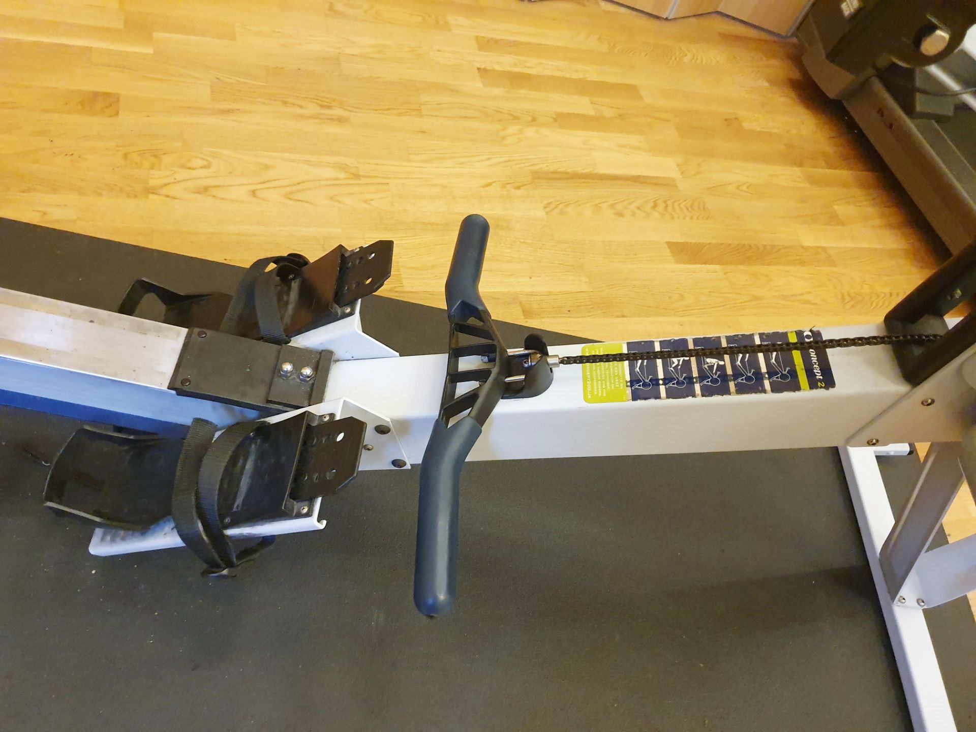 1 x Concept 2 Indoor Rowing Machine With PM3 Performance Monitor and Anti Slip Mat - CL552 - - Image 4 of 6