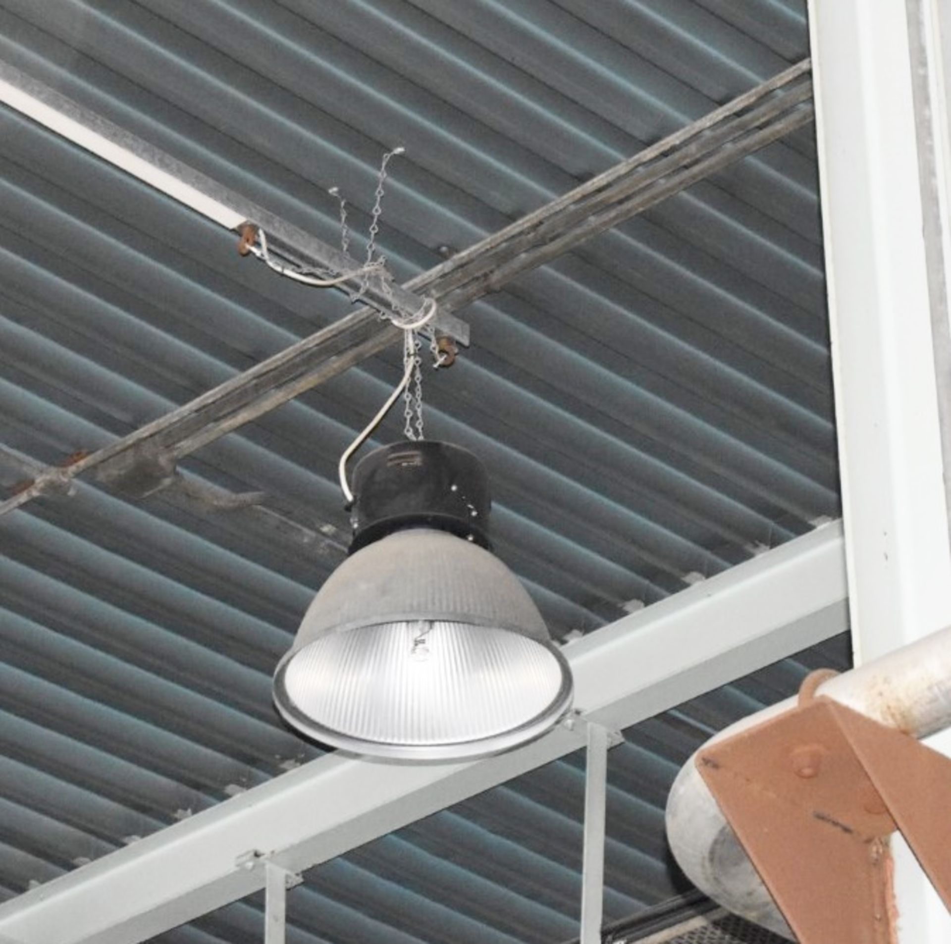 18 x High Bay Warehouse Lights - CL451 - Location: Scunthorpe, DN15 - Image 3 of 3