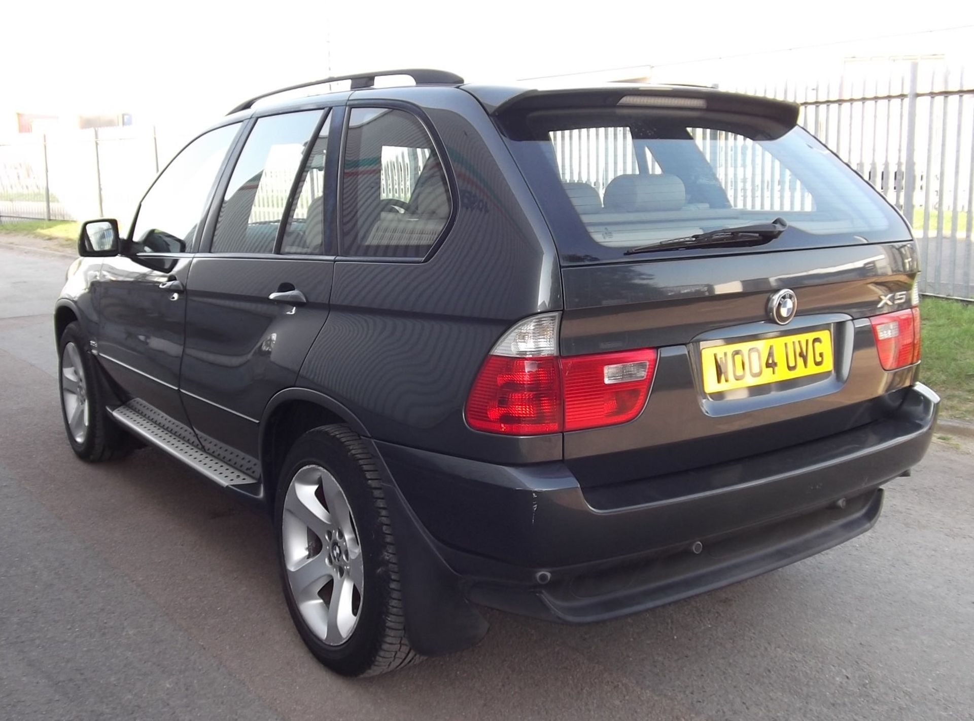 2004 BMW X5 3.0D Sport Auto 5 Door 4x4 - CL505 - NO VAT ON THE HAMMER - Location: Corby, - Image 3 of 17