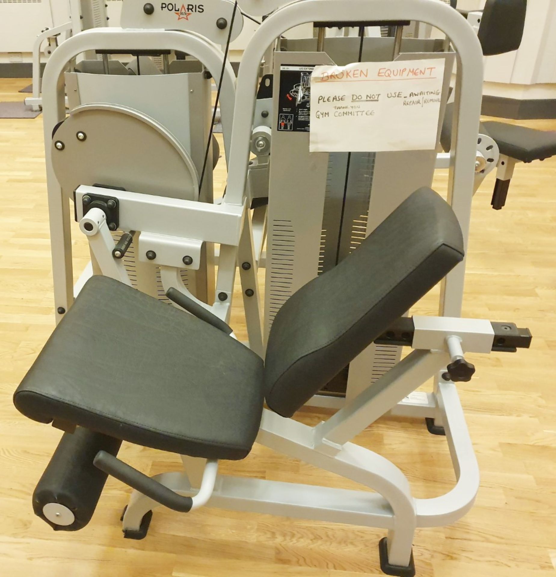 1 x Polaris DE-201 Seated Leg Extension Commercial Gym Machine - CL552 - Location: West YorkshireThe