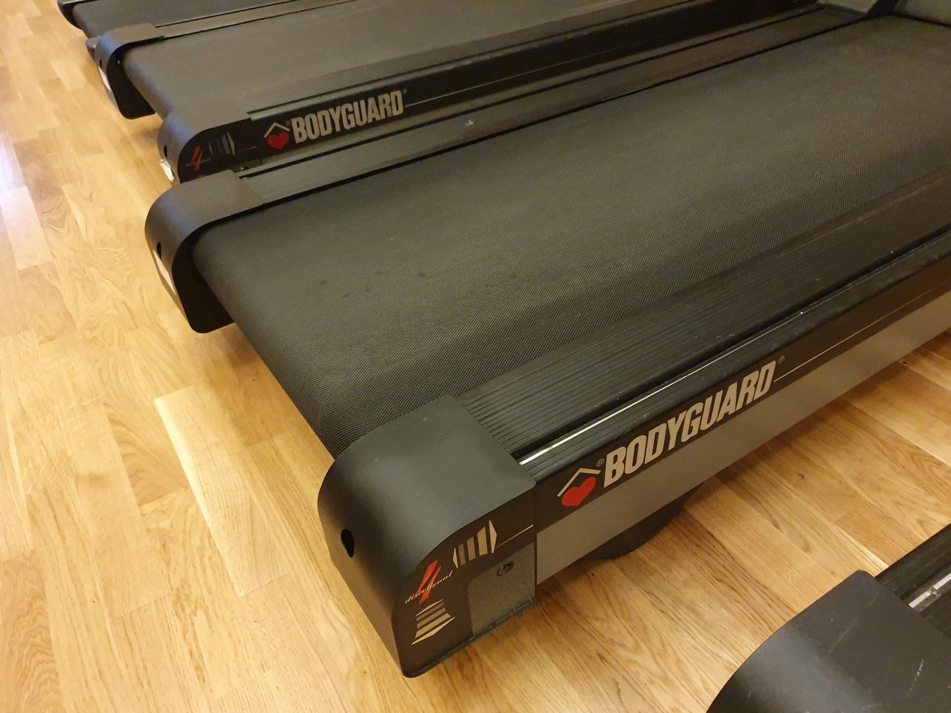1 x Bodyguard 312C Treadmill Running Machine - CL552 - Location: West YorkshireFeatures: ( - Image 3 of 7