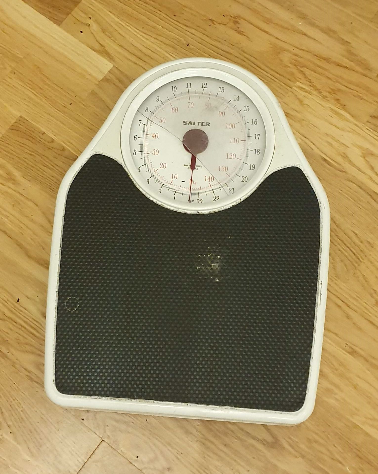 1 x Set of Salter Weighing Scales - CL552 - Location: West Yorkshire