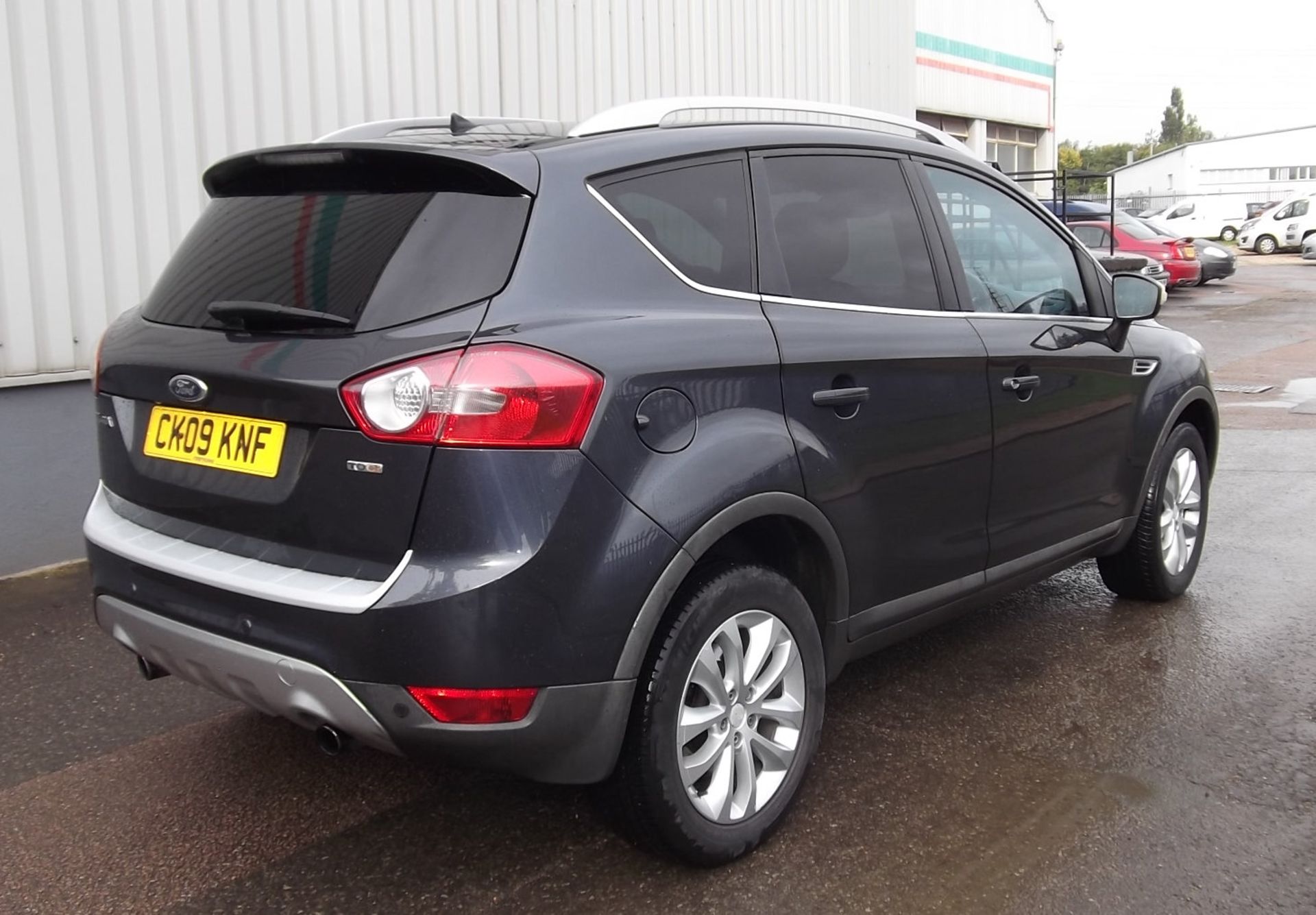 2009 Ford Kuga 2.0 Tdci Titanium 5 Dr 4x4 - CL505 - NO VAT ON THE HAMMER - Location: Corby, Northamp - Image 8 of 12