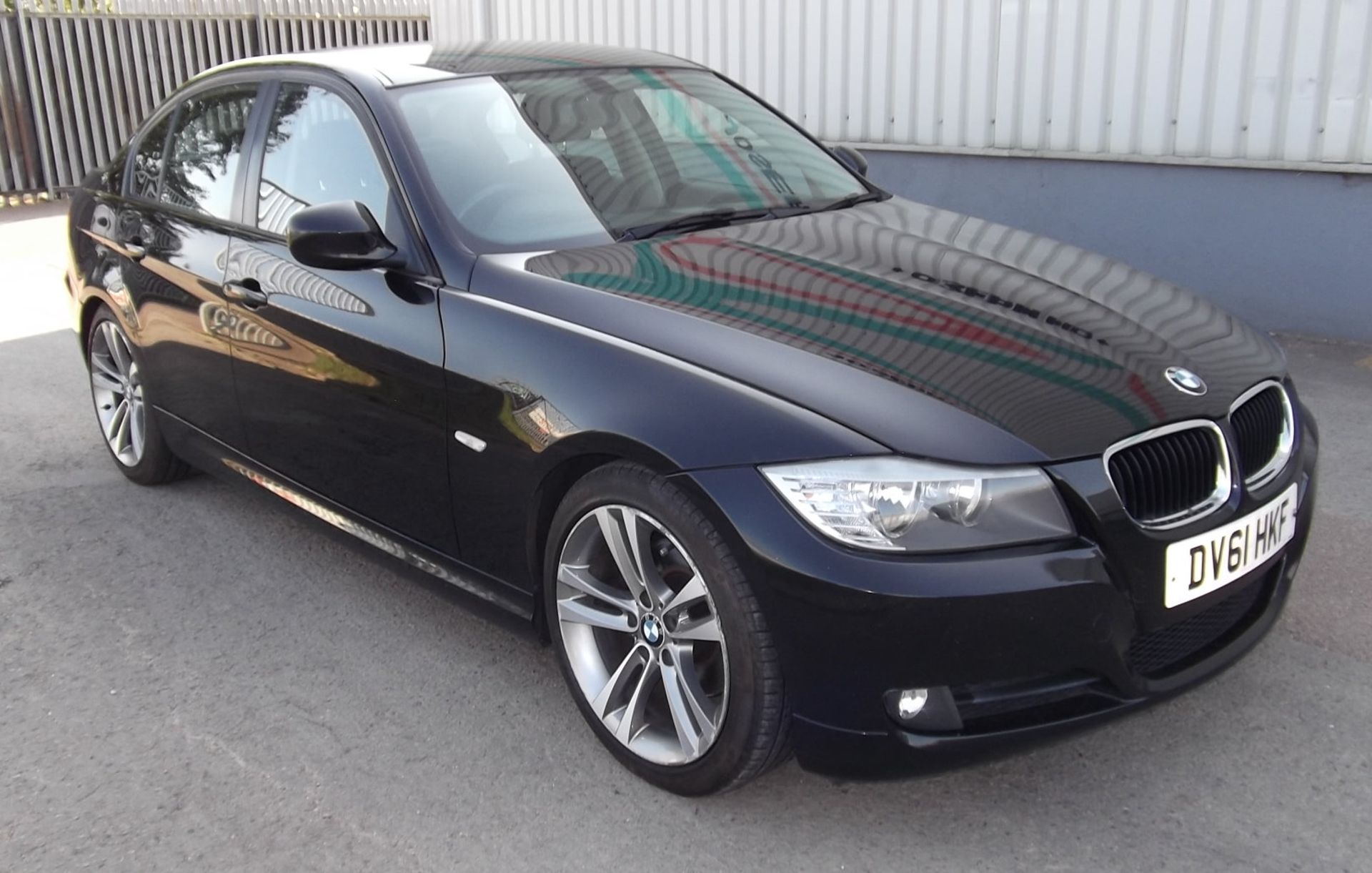 2011 BMW 320D 2.0D Efficientdynamics 4 Door Saloon - CL505 - NO VAT ON THE HAMMER - Location: Corby, - Image 3 of 14