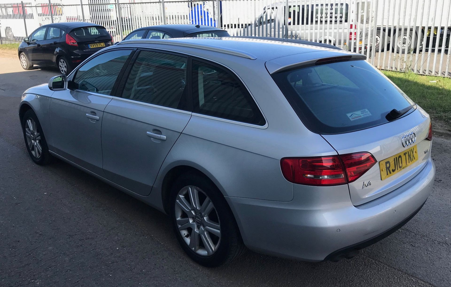 2012 Audi A4 2.0 Tdi SE Avant Automatic 5 Door Estate - CL505 - NO VAT ON THE HAMMER - Location: - Image 3 of 13