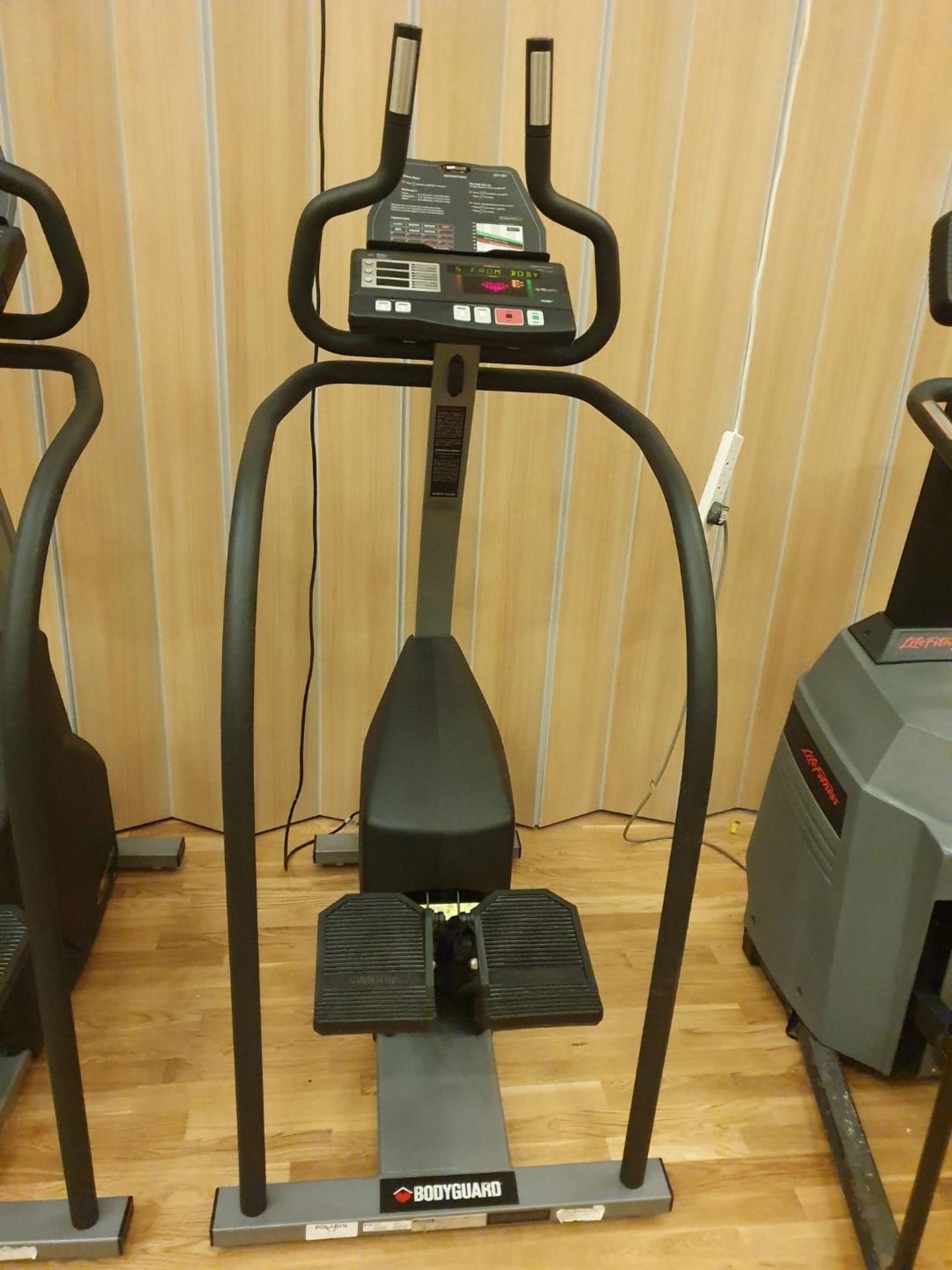 1 x Bodyguard Fitness Stepper - Part No F97420120 - CL552 - Location: West Yorkshire - Image 2 of 6