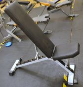 1 x Adjustable Weight Lifting Bench - CL552 - Location: West Yorkshire