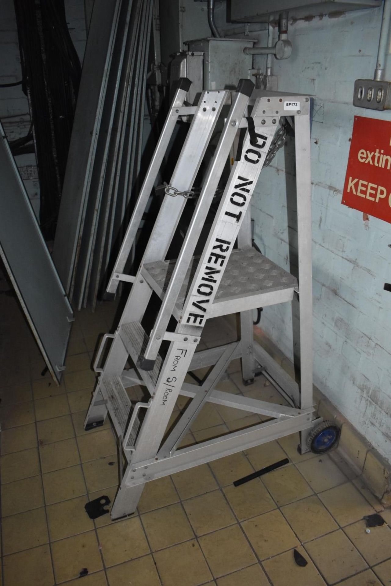 1 x Set of Small Step Ladders With Wheels and Hand Rails - Ref EP173 - CL451 - Location: Scunthorpe, - Image 2 of 3