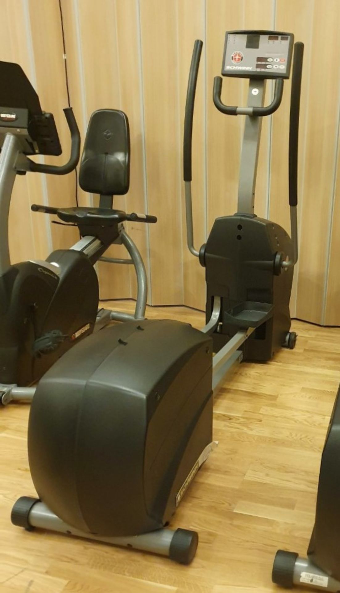 1 x Schwinn Elliptical Cross Trainer Gym Machine - Model 410i - CL552 - Location: West Yorkshire - Image 8 of 8