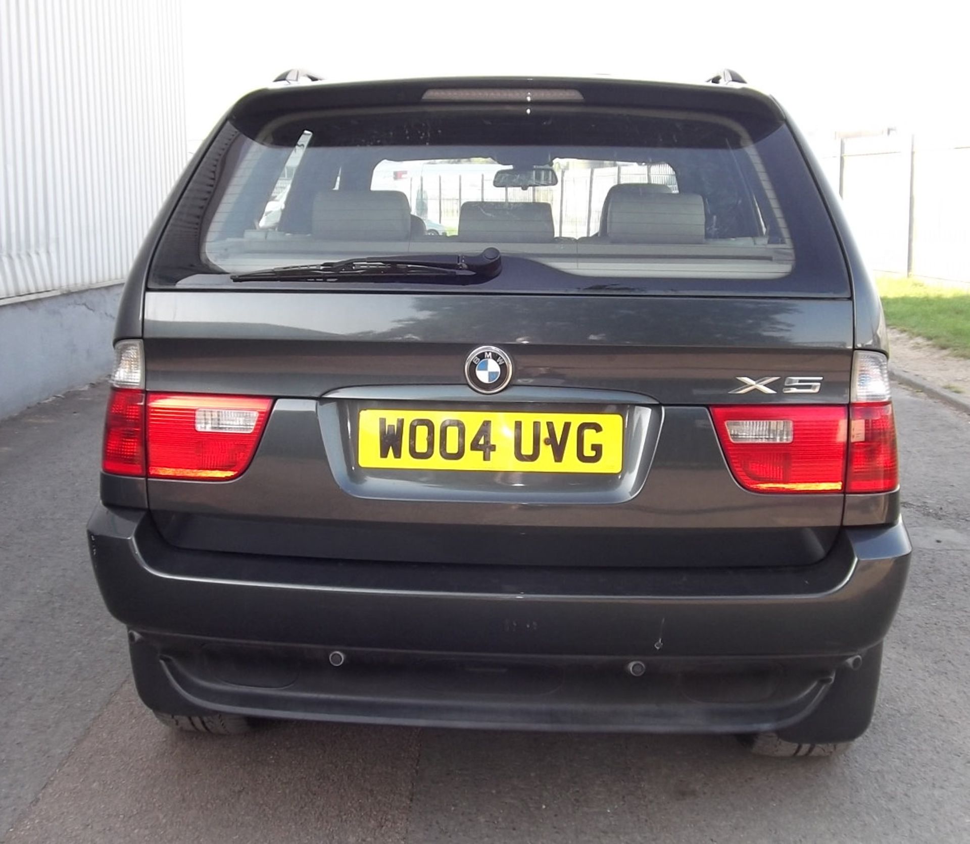 2004 BMW X5 3.0D Sport Auto 5 Door 4x4 - CL505 - NO VAT ON THE HAMMER - Location: Corby, - Image 4 of 17