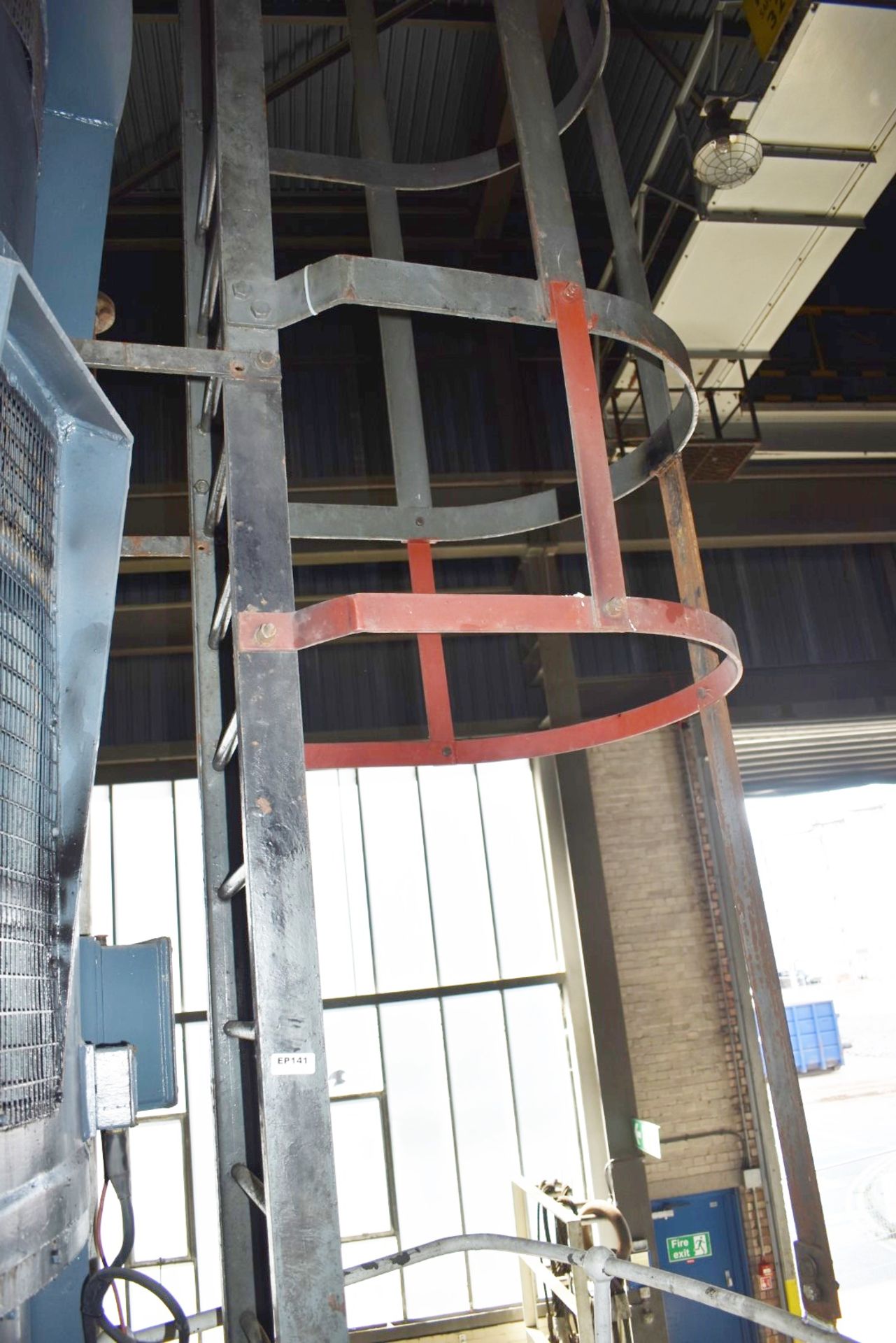 1 x Access Step Ladder With Safety Cage - Constructed From Steel - Height to Platform 344 cms - - Image 4 of 7