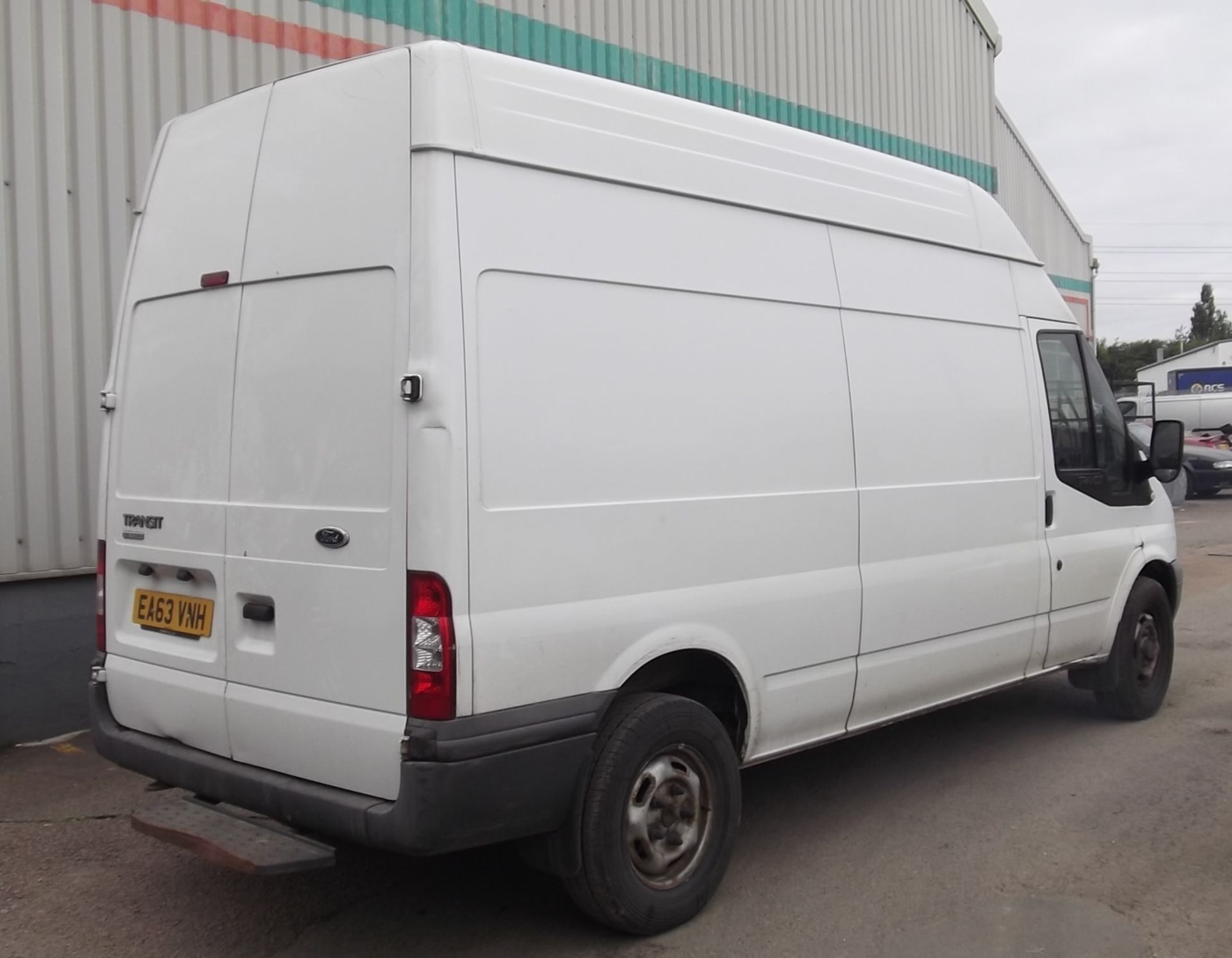 2013 Ford Transit 350 125 LWB MR Panel Van - CL505 - NO VAT ON THE HAMMER - Location: Corby, Northam - Image 5 of 8