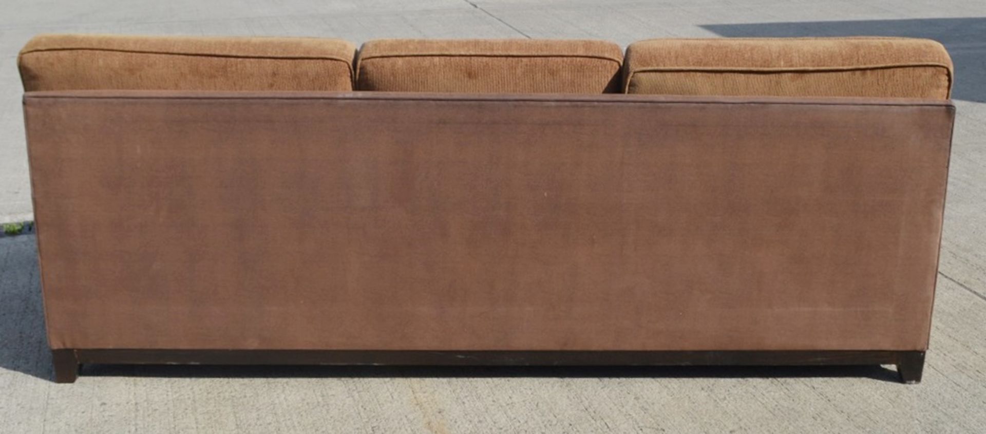 A Pair Of 2.5 Metre Wide Corner Sofas - Dimensions: W250 x D155 x D90cm / Seat Height 47cm - - Image 8 of 21