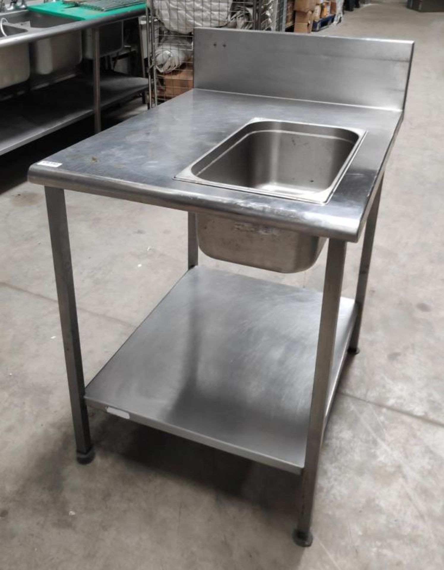 1 x Stainless Steel Commercial Kitchen Prep Table With Space for Gastronorm Pan (Included), Curved F - Bild 6 aus 6