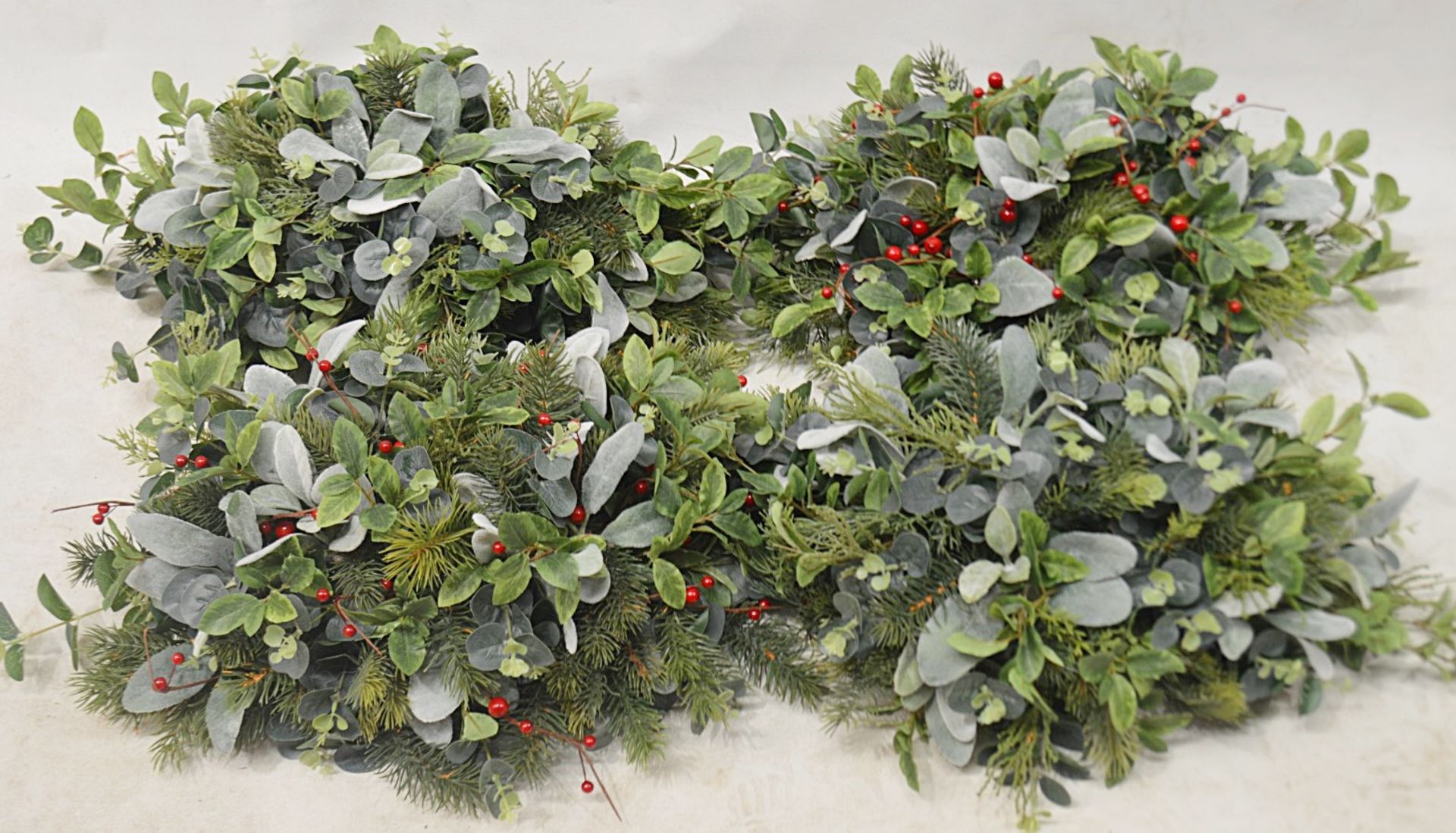 4 x Commercial Decorative Christmas Wreaths - Variety As Shown - Dimensions: 50 x 30cm - Ex-