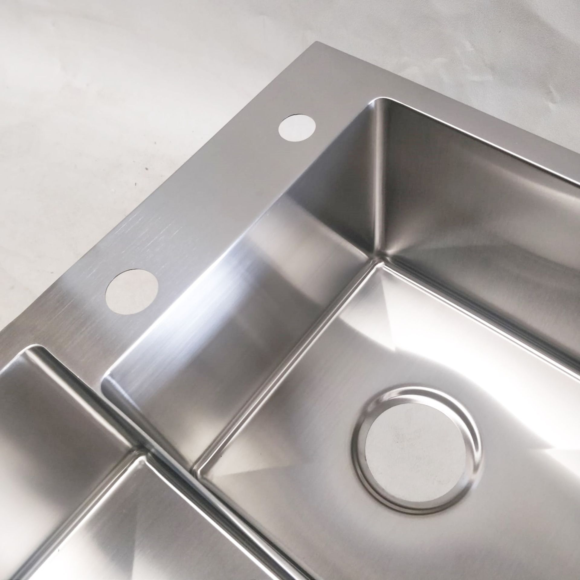 1 x Twin Bowl Contemporary Kitchen Sink Basin - Stainless Steel Finish - Model KS0059 - Includes - Image 14 of 16
