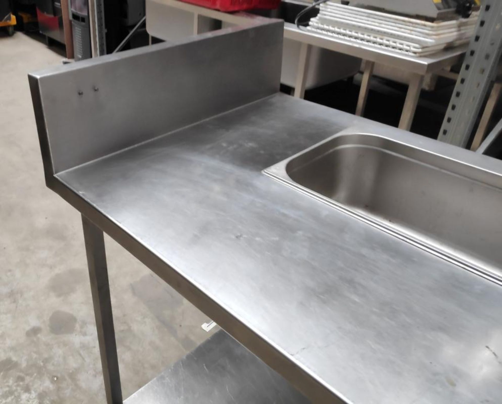 1 x Stainless Steel Commercial Kitchen Prep Table With Space for Gastronorm Pan (Included), Curved F - Bild 5 aus 6