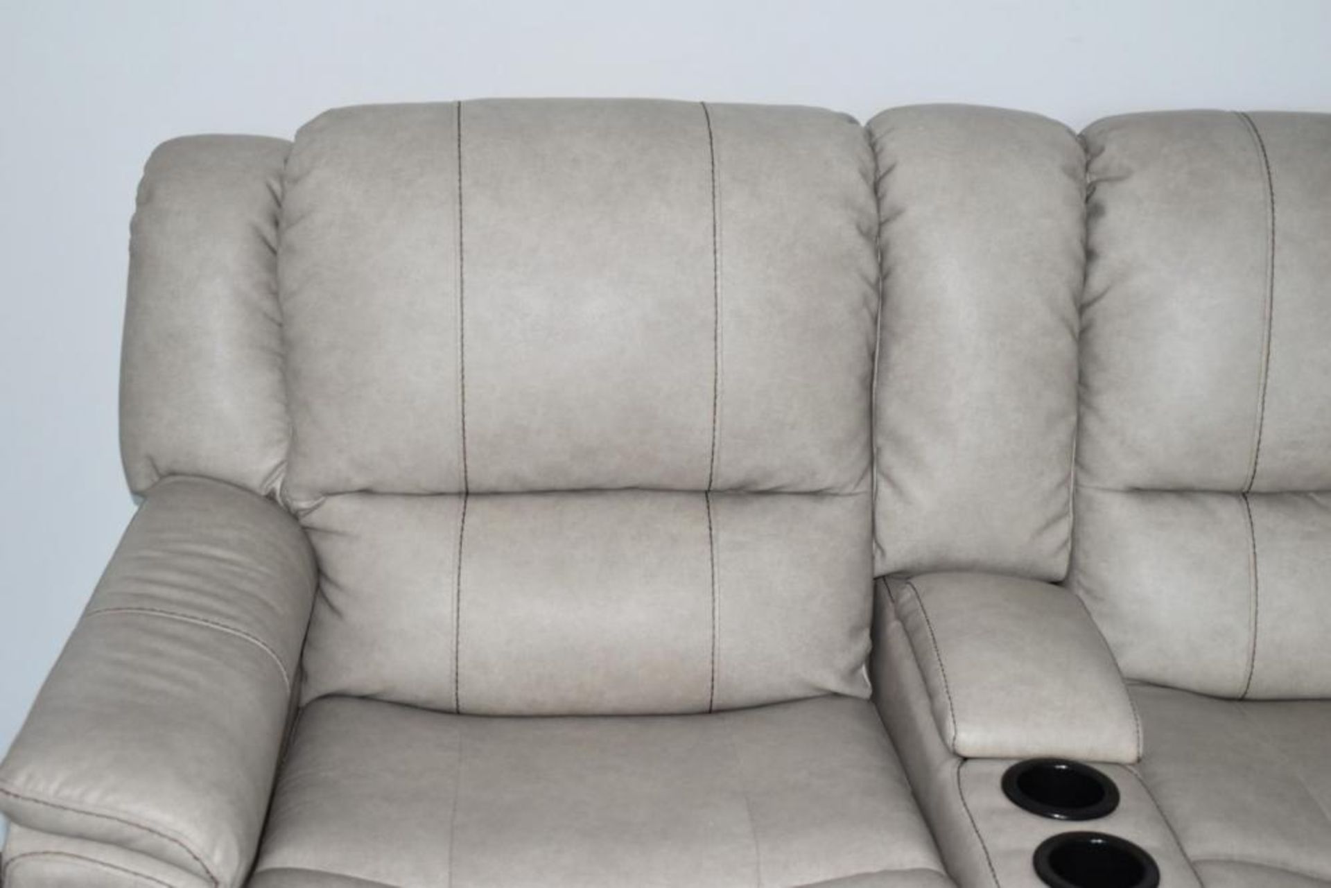 1 x Thomas Payne Reclining Wallhugger Theater Seating Love Seat Couch With Center Console and Grambl - Image 8 of 10