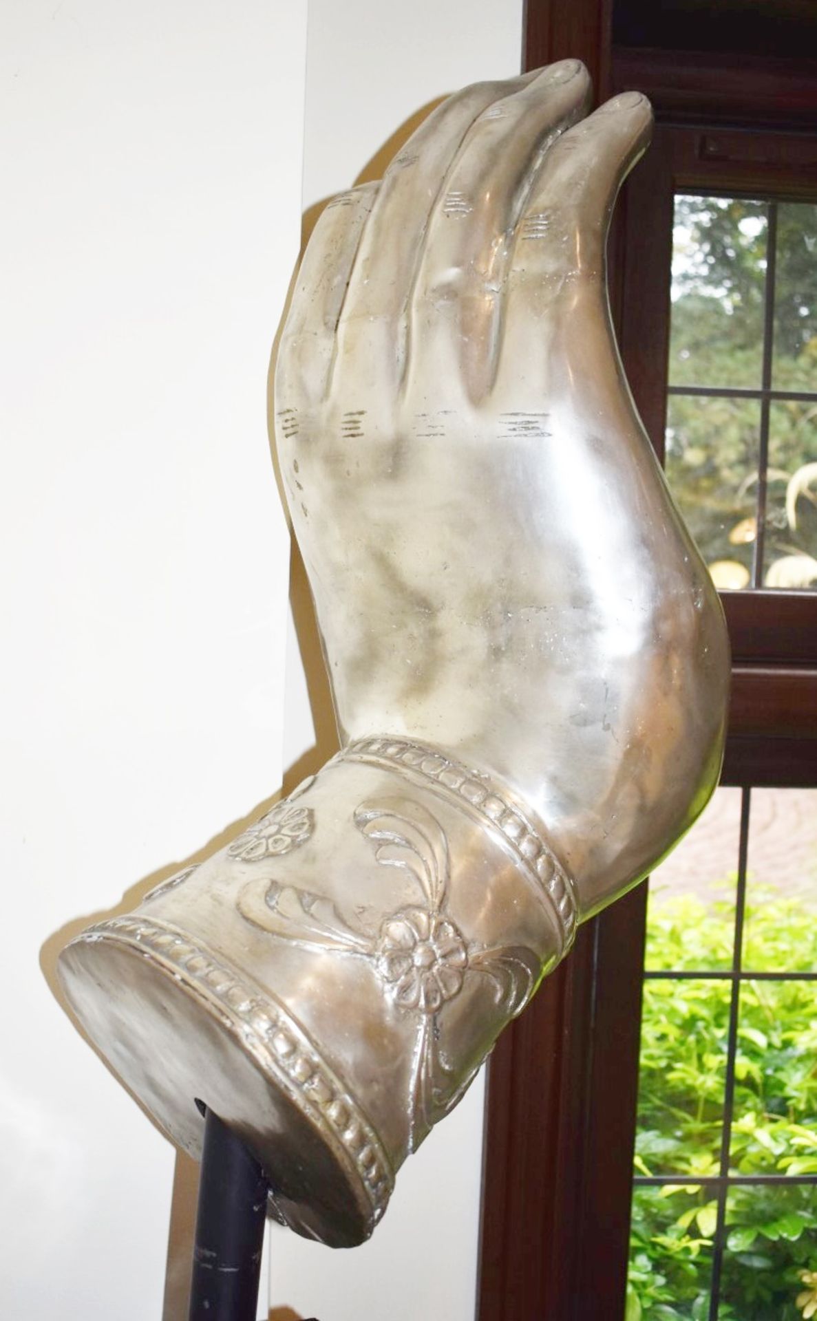 1 x Large Decorative Polished Metal Vitarka Mudra Buddha Hand - Beautifully Hand Crafted and - Image 7 of 12