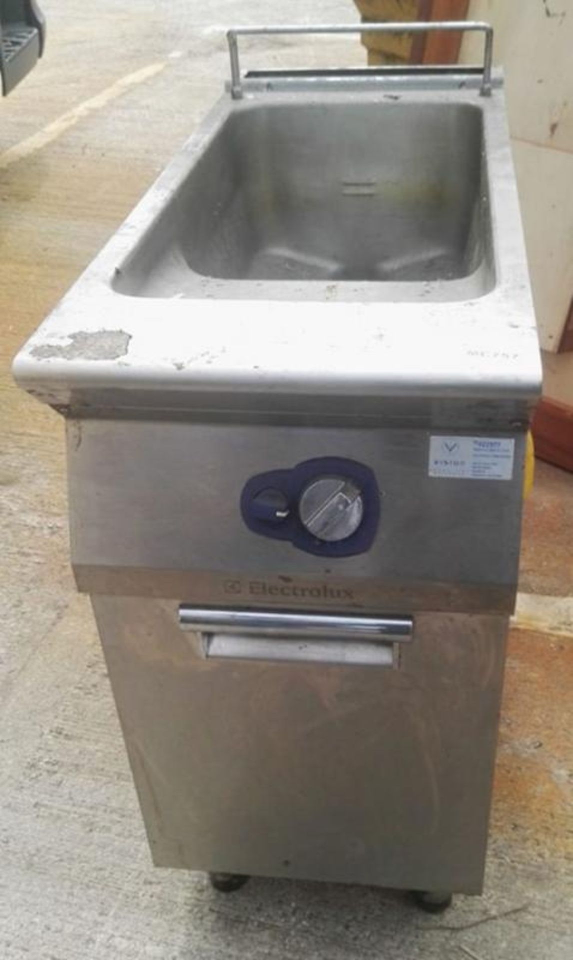 1 x Electrolux Freestanding Single Gas Tank Fryer - Dimensions: H88 x W40 x D96cm - Pre-owned, Taken - Image 2 of 3