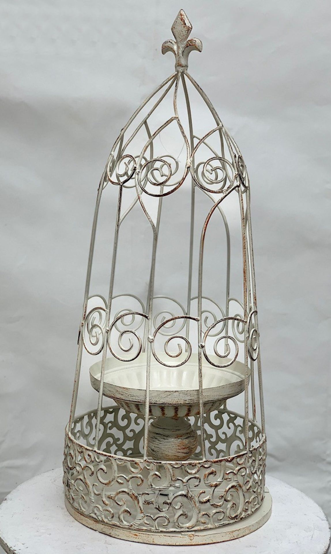 1 x Large Footed Metal Lantern In Cream - Dimensions: 62cm (h) x 27cm (w) - Pre-owned - CL548 - Loca