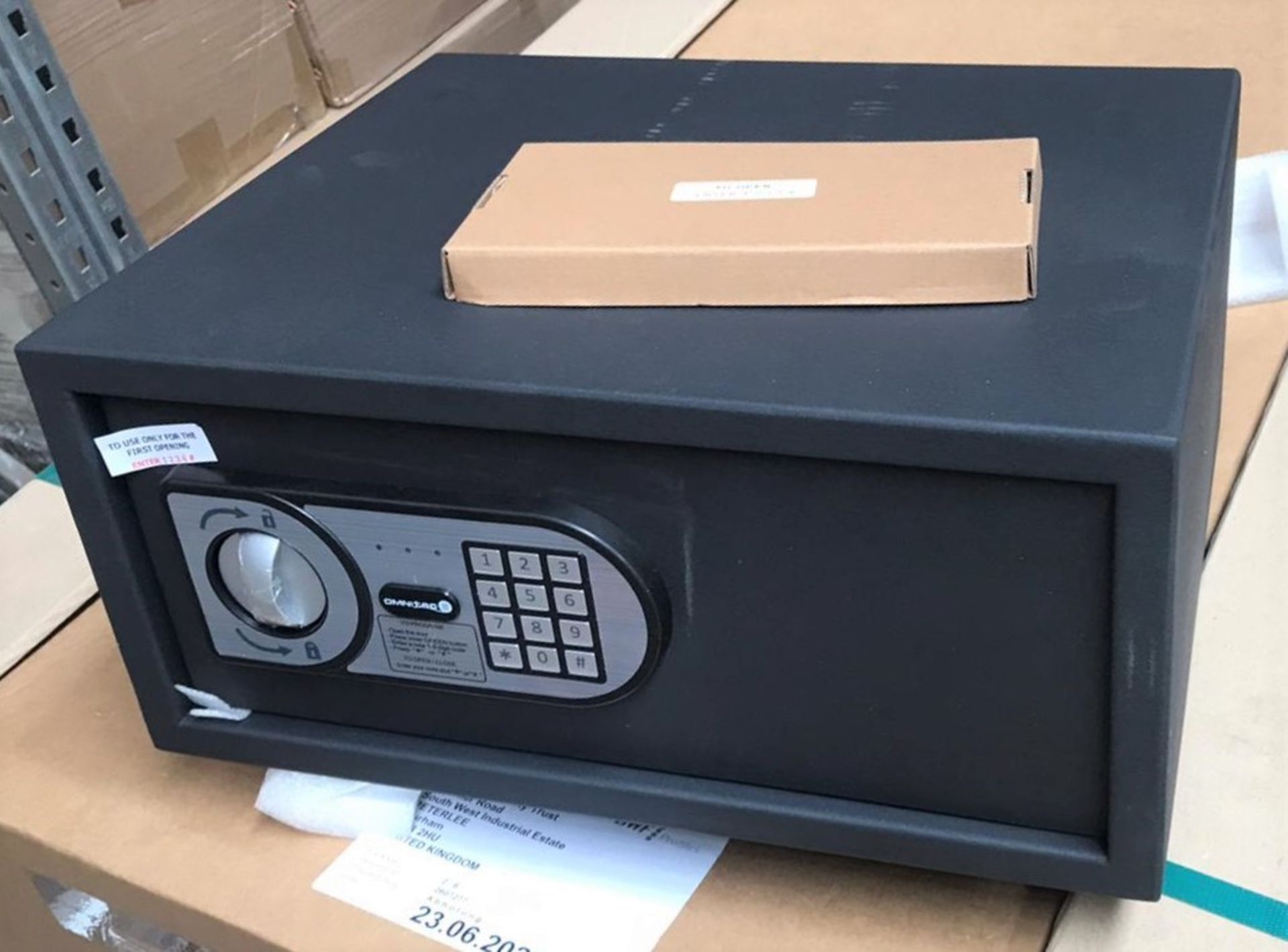 1 x Omnitec Safeguard Security Safe With Keypad Opening - Model Laptop 15 - Size H20 x W43 x D35 cms - Bild 3 aus 6