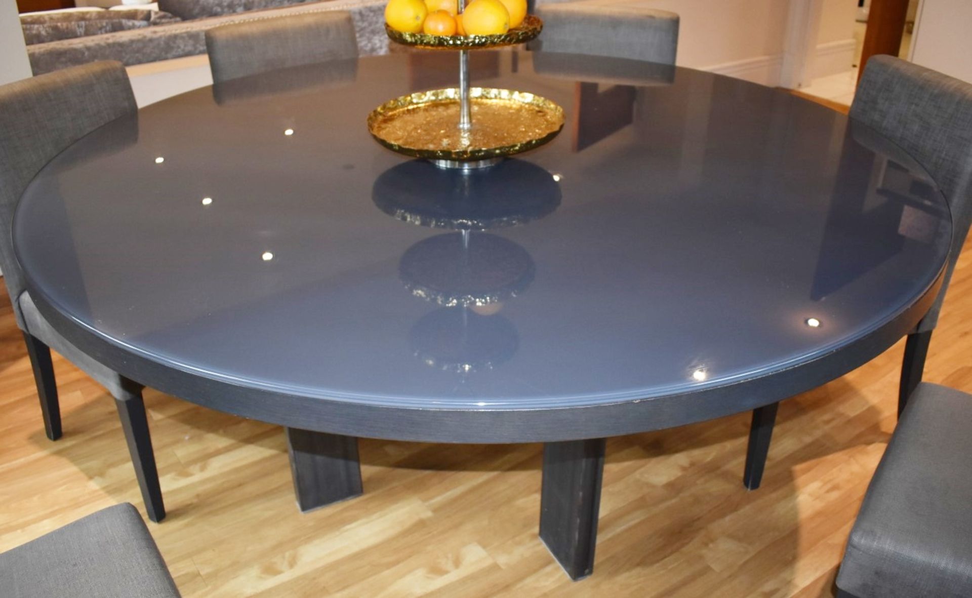 1 x Contemporary Dining Table With Six Chairs - Wenge Wood Round Table With Glass Protector and - Bild 3 aus 14