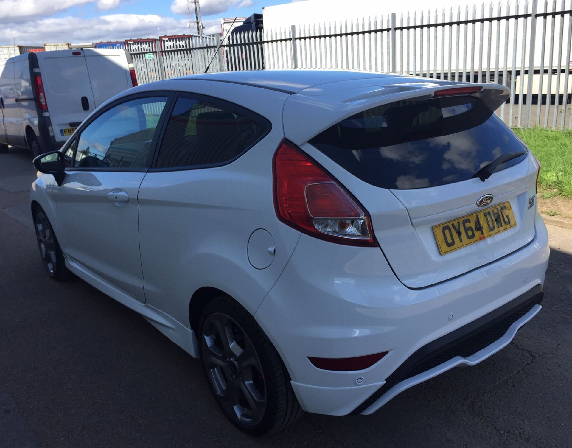 ***Full Service History*** 2014 Ford Fiesta St-3 Turbo 3 Door Hatchback - CL505 - NO VAT ON THE HAM - Image 5 of 18