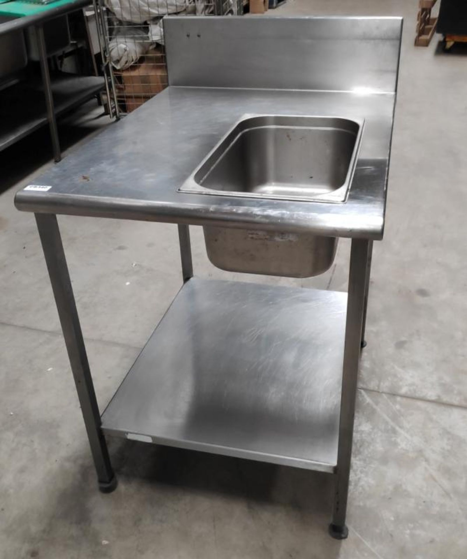1 x Stainless Steel Commercial Kitchen Prep Table With Space for Gastronorm Pan (Included), Curved F