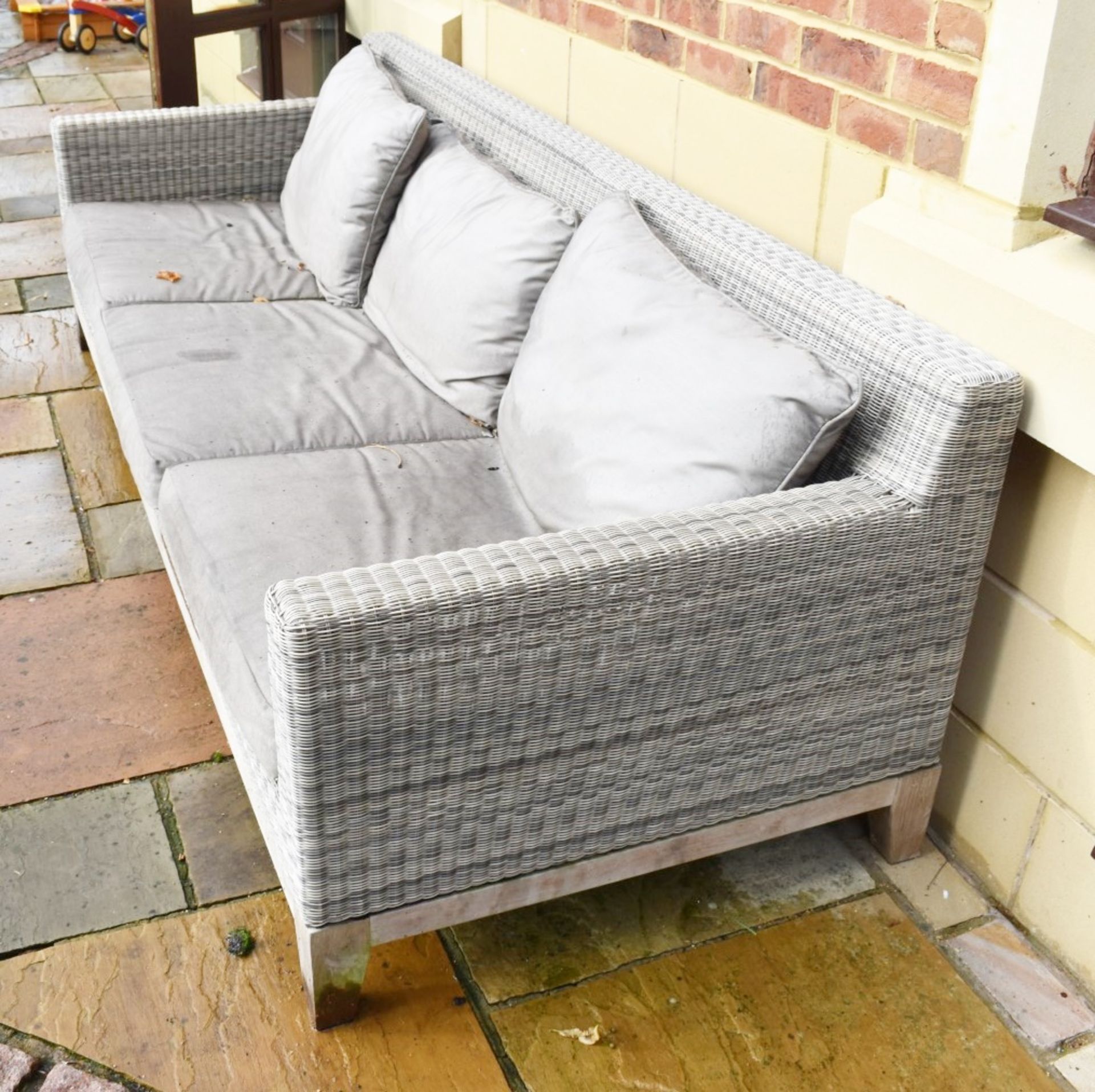 1 x Outdoor Garden Rattan Sofa With Cushions and Hardwood Base - Size H60 x W240 x D90 cms - CL546 - - Image 2 of 4