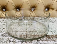 18 x Floating Candle Bowl - Dimensions: 25cm(w) x 10cm (h) - Pre-owned - CL548 - Location: Near Mark