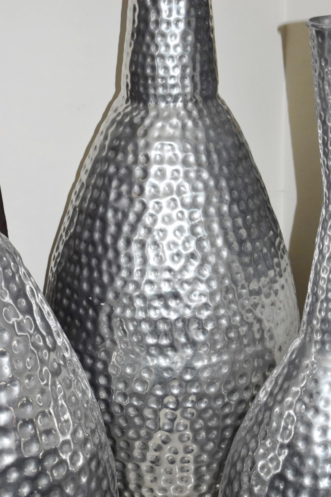 3 x Large Hammered Metal Contemporary Vases in Silver - Largest Size: Height 170 x Diameter 52 cms - - Image 2 of 2