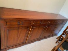 1 x Mahogany Regency Style Sideboard With Four Drawers Over Four Cupboard Doors - Size: H90 x W234 x