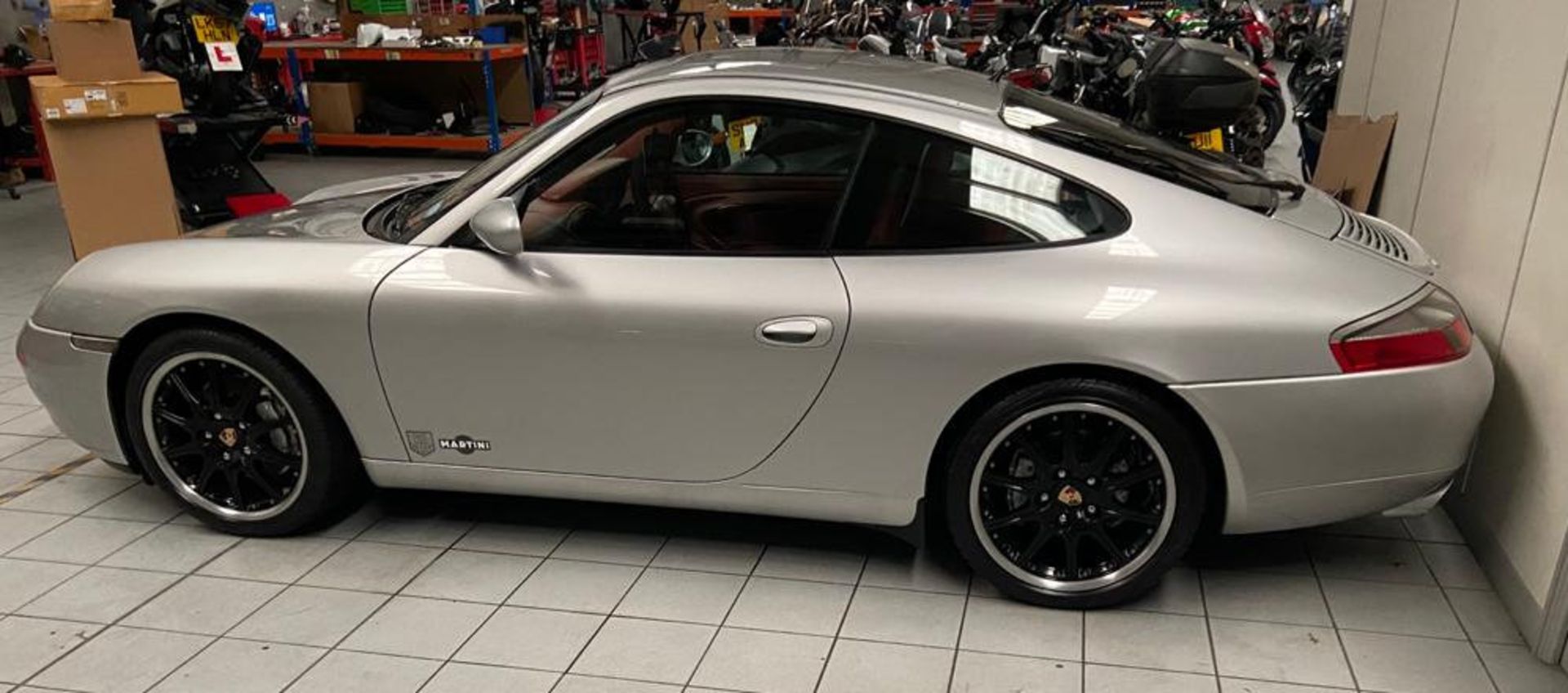 2000 Porsche 911 Carrera 4 Tiptronic S - Excellent Condition - No VAT ON THE HAMMER - Location: Alt - Image 2 of 32