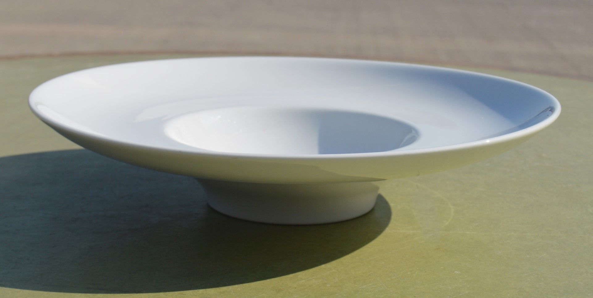 20 x PILLIVUYT Commercial Wide Rim Porcelain Soup / Pasta Bowls In White - Dimensions: 26cm Diameter - Image 3 of 5