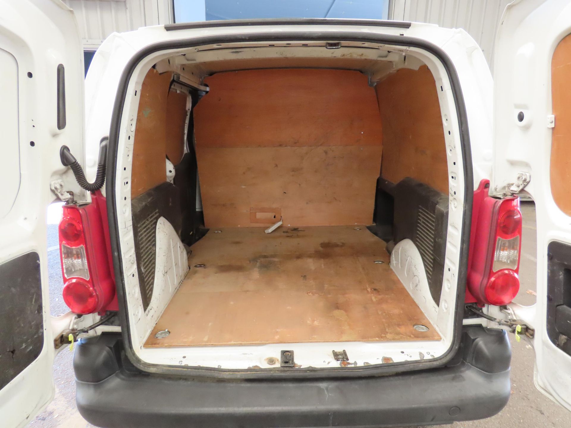 2011 Peugeot Partner 850 S 1.6 Hdi 90 4 Door Panel Van - Image 9 of 12