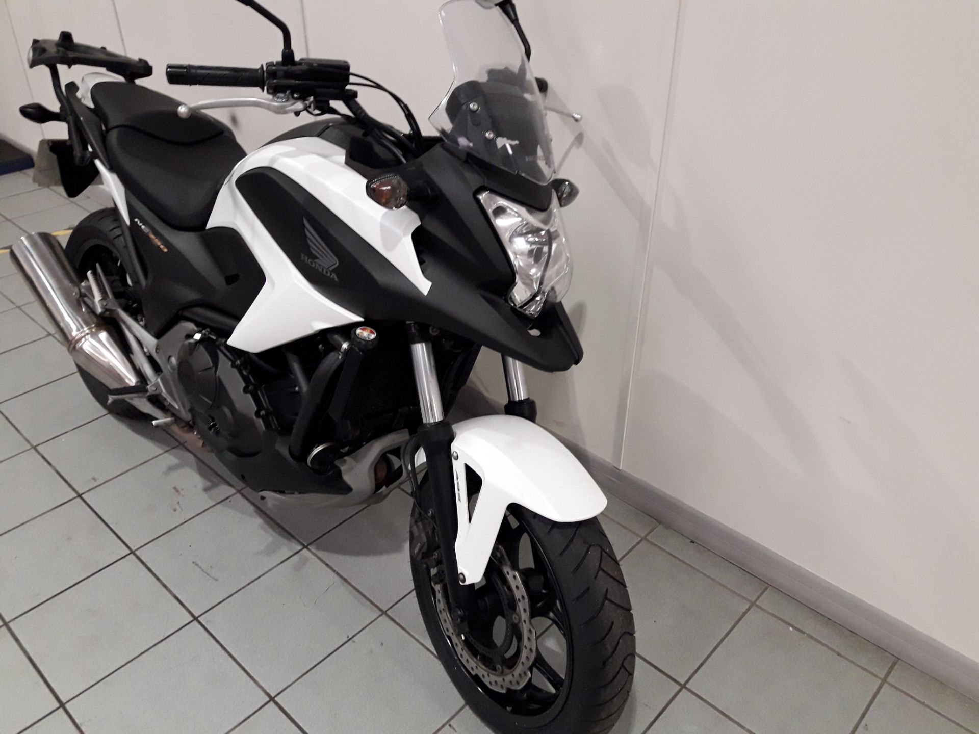 Honda NC750X in White - 65 Plate - 14133 Miles - 1 Owner - CLTBC - Location: Altrincham WA14 - Image 12 of 15