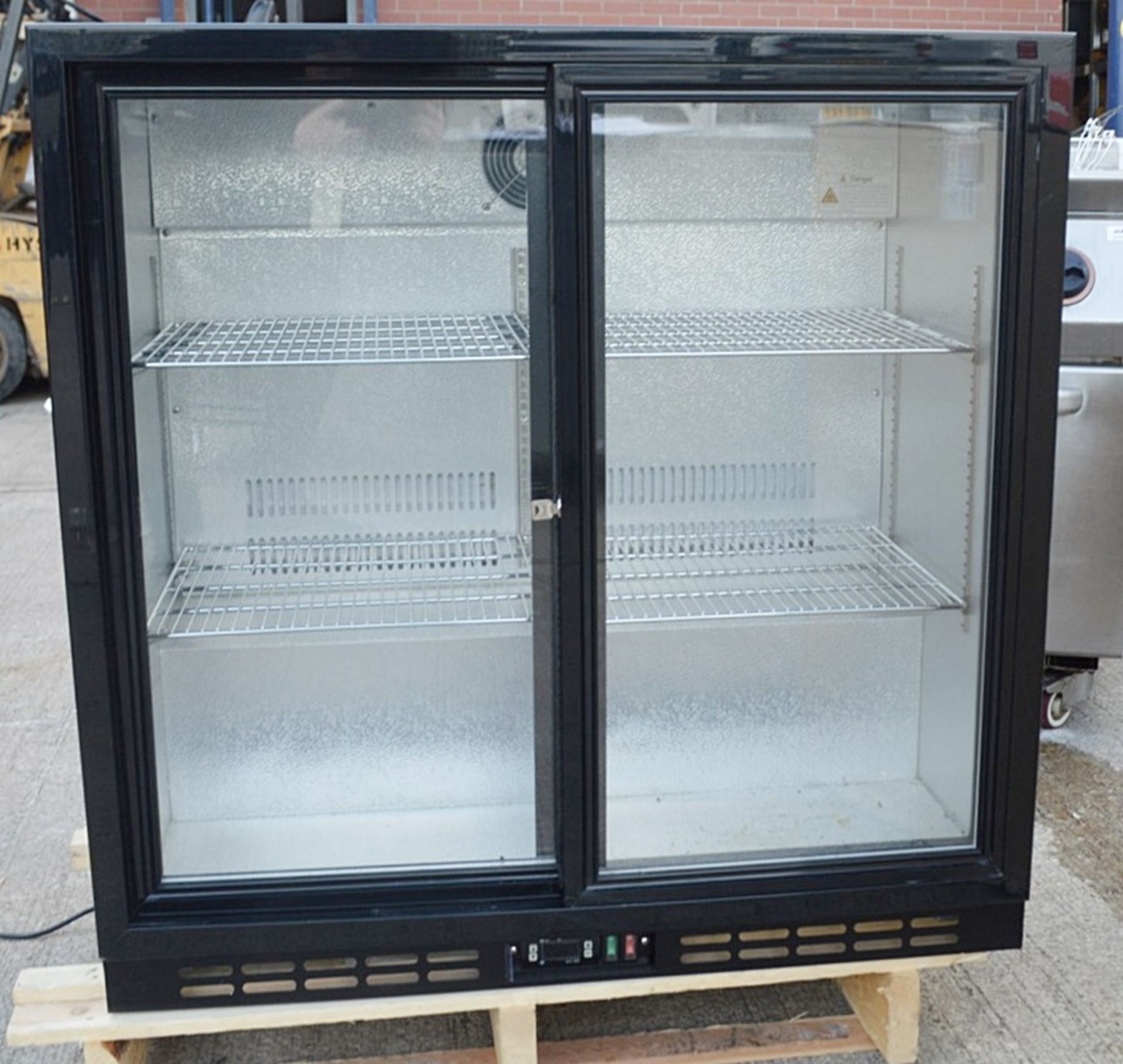 1 x HALCYON Commercial Sliding 2-Door Back Bar Cooler - Model: HBCS900 - Original RRP £720.00