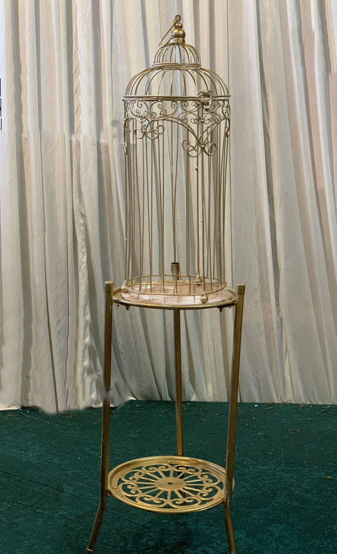 2 x Ornate Display Birdcage on Stand - Dimensions: 50x25cm, 51x23cm - Ref: Lot 86 - CL548 -
