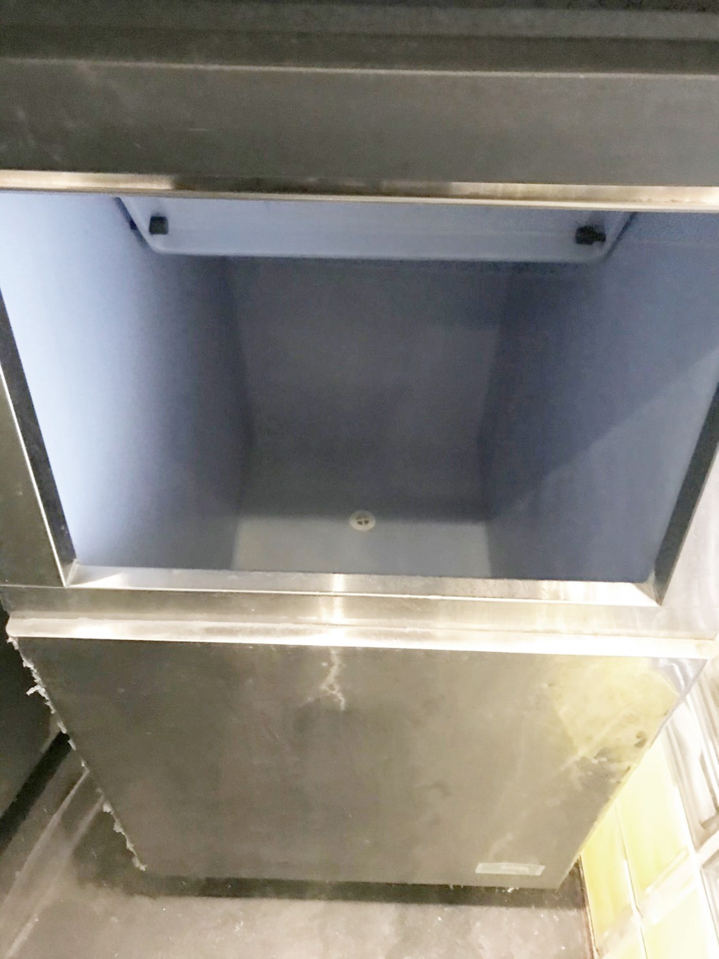 1 x HOSHIZAKI Ice Maker With Ice Bin Model FM-170AKE-SB - CL554 - Ref IM229 - Location: Altrincham - Image 6 of 6