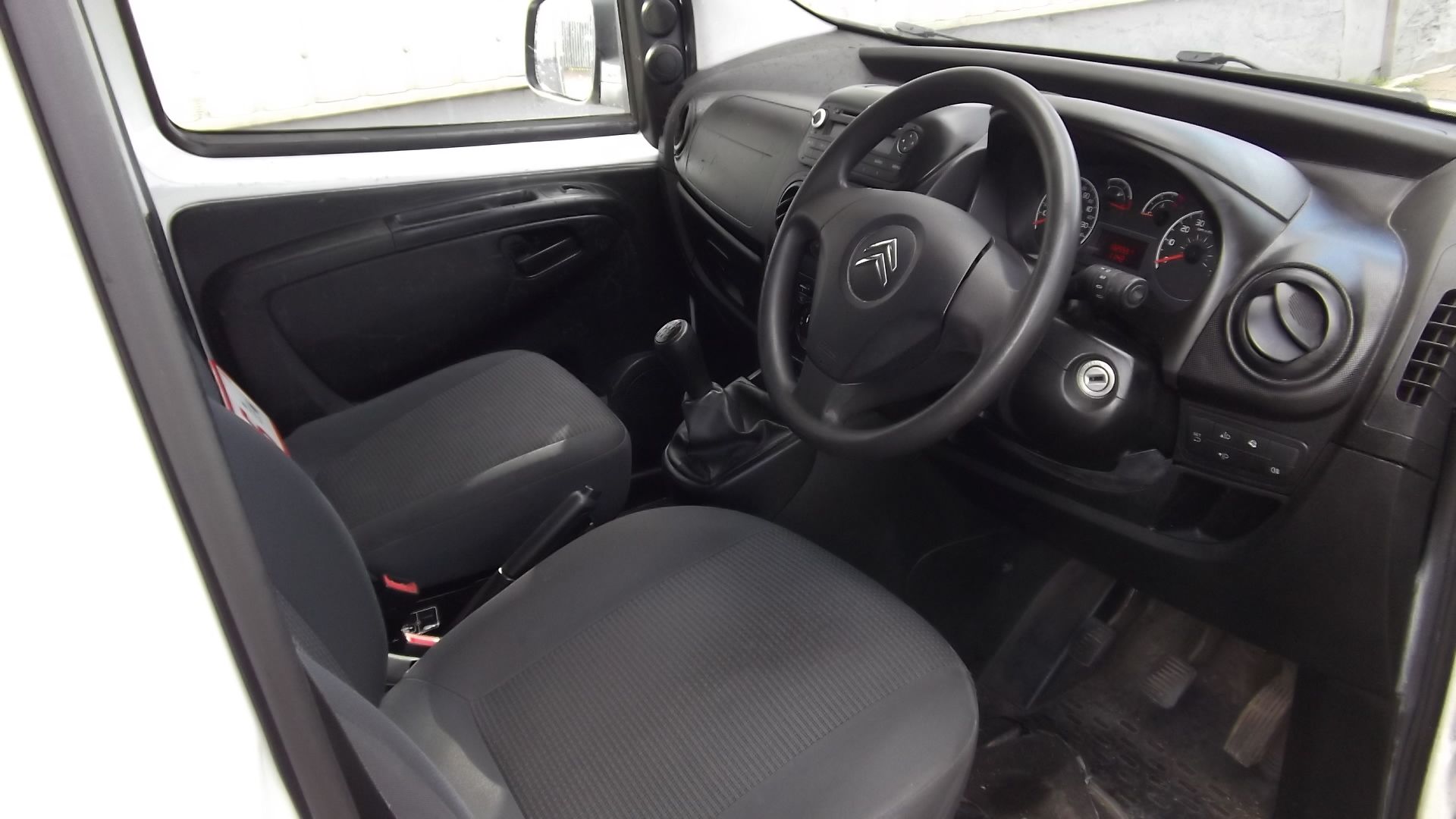 2014 Citroen Nemo 660 1.3 Hdi 4 Door Panel Van - Image 8 of 13