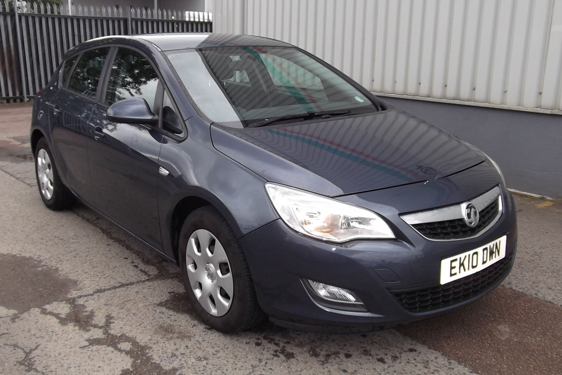 2010 Vauxhall Astra 1.6 Exclusive 5 Door Hatchback - CL505 - NO VAT ON THE HAMMER - Location: Corby, - Image 9 of 9