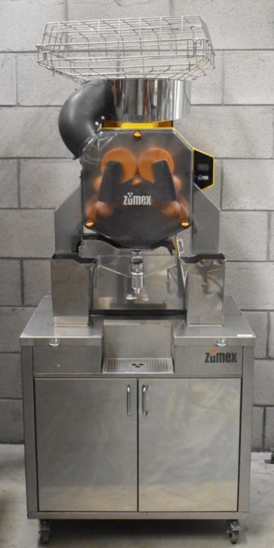 1 x Zumex Speed S +Plus Self-Service Podium Commercial Citrus Juicer - Manufactured in 2018 - Ideal - Image 4 of 21